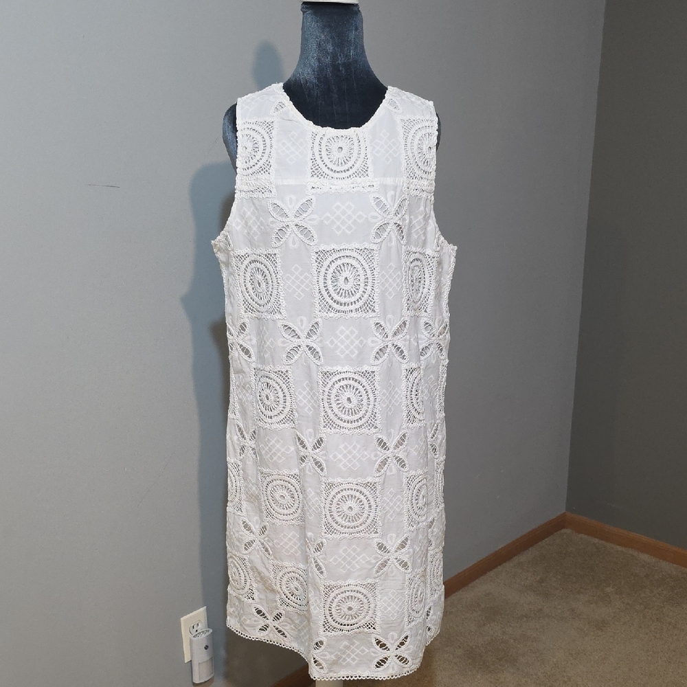 Karen Kane Ivory Sleeveless  Embroidered Dress Sz‎ L